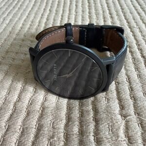The Fifth B03 Watch Womens Black Leather Strap Stainless Steel Untested‎ Quartz